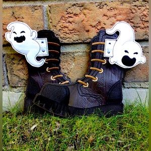 Hand crafted embroidered wings to decorate your shoes boots and skates